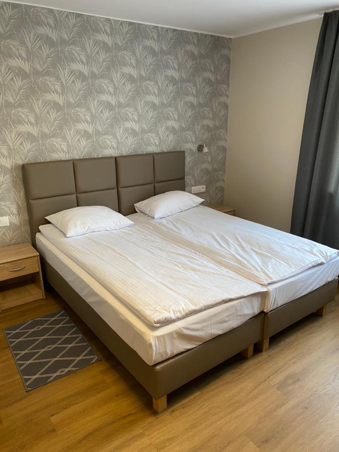 Bed and Breakfast Gracja Warschau Exterior foto